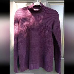 LULULEMON WOMENS MERINO WOOL BLEND TURTLENECK SWEATER SIZE 10 Plum/Black Cherry